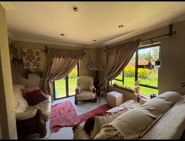 3 BEDROOM HOUSE FOR SALE IN SONNEVELD